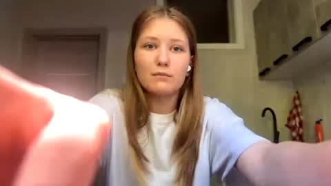 Kira online show from June 23, 2026, 9:51 am