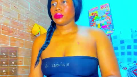 yonnsol_avril online show from March 1, 2026, 8:44 pm