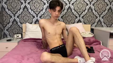 Snapshot of yoo_dee_ohh chatting on December 17, 2024, 11:17 am Yoo Dee Ohh online show from December 17, 2024, 11:17 am