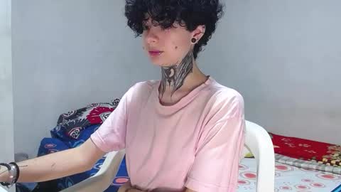 Snapshot of yoonbum_ chatting on November 11, 2025, 3:28 am Little Mike Independent model online show from November 11, 2025, 3:28 am