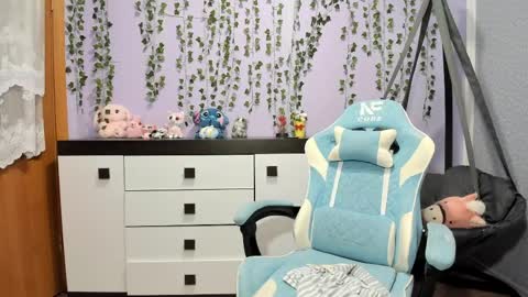 yoonhee_ki online show from March 24, 2026, 6:02 pm