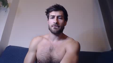 Yoooups online show from January 11, 2026, 8:36 pm