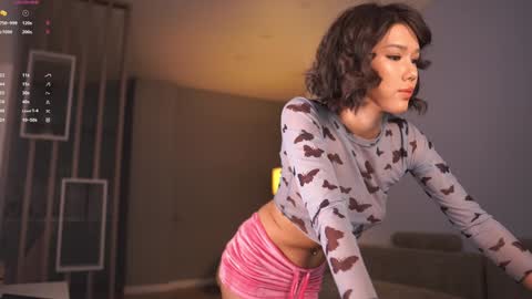 Snapshot of yoori_s chatting on December 18, 2024, 12:07 pm Mika online show from December 18, 2024, 12:07 pm