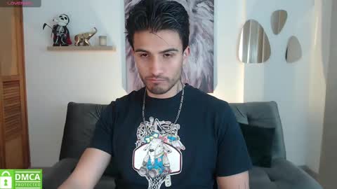 yoshy_man online show from December 21, 2024, 4:19 am