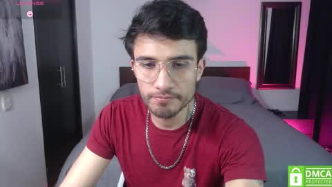 yoshy_man online show from November 6, 2025, 3:29 am