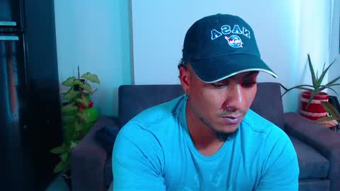 Snapshot of yosoy_enzo2020 chatting on December 11, 2024, 3:37 pm Enzo online show from December 11, 2024, 3:37 pm