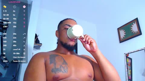 Snapshot of yosoy_enzo2020 chatting on October 25, 2025, 2:30 am Enzo online show from October 25, 2025, 2:30 am