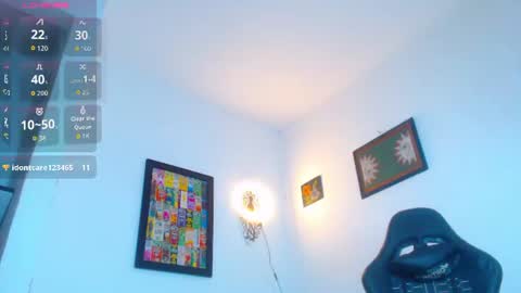 Snapshot of yosoy_enzo2020 chatting on July 7, 2026, 7:23 am Enzo online show from July 7, 2026, 7:23 am