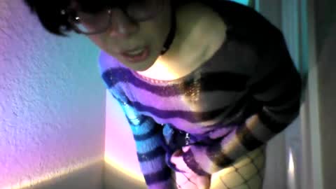 Snapshot of yossarian07 chatting on July 17, 2026, 9:19 pm Ash online show from July 17, 2026, 9:19 pm