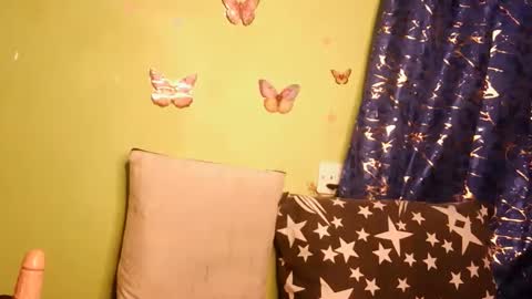 Snapshot of yosweetslut chatting on April 7, 2026, 10:53 pm Sweetkitty online show from April 7, 2026, 10:53 pm