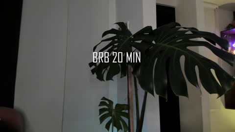 Snapshot of you_y0ung_pervert chatting on January 23, 2025, 6:28 am Mar online show from January 23, 2025, 6:28 am