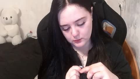 your_8a8y online show from December 2, 2024, 12:51 pm