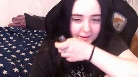 your_8a8y online show from March 12, 2025, 8:19 am