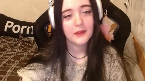 your_8a8y online show from November 11, 2025, 12:49 pm