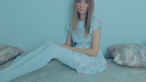 Snapshot of your_caramelka chatting on October 6, 2025, 8:12 am Lily online show from October 6, 2025, 8:12 am