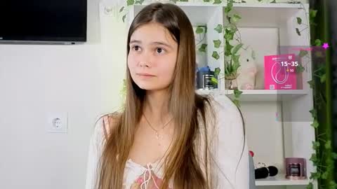 Snapshot of your_casual_vibes chatting on February 3, 2026, 6:46 pm Julia Next stream online show from February 3, 2026, 6:46 pm