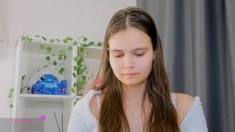 Snapshot of your_casual_vibes chatting on February 6, 2026, 2:53 pm Julia Next stream online show from February 6, 2026, 2:53 pm