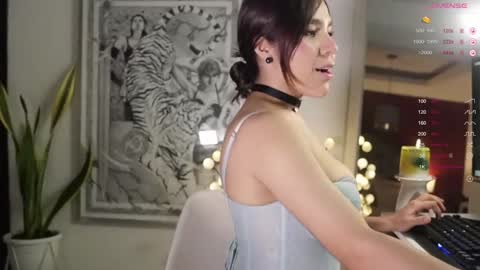 Snapshot of your_dreaamgirlx chatting on January 3, 2025, 12:22 am Isabella online show from January 3, 2025, 12:22 am