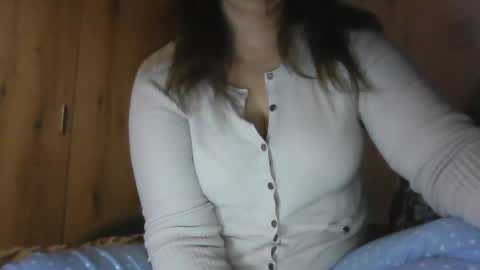 Snapshot of your_dream770 chatting on October 28, 2025, 7:27 pm your_dream770 online show from October 28, 2025, 7:27 pm