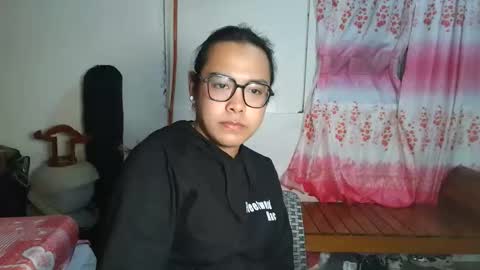 Snapshot of your_dreamgirlxxx69 chatting on October 1, 2025, 9:48 am your_dreamgirlxxx69 online show from October 1, 2025, 9:48 am