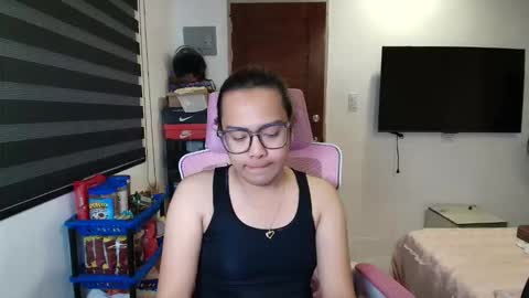 Snapshot of your_dreamgirlxxx69 chatting on March 9, 2026, 12:31 pm your_dreamgirlxxx69 online show from March 9, 2026, 12:31 pm