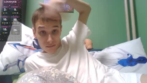 Mark online show from December 21, 2025, 7:21 pm