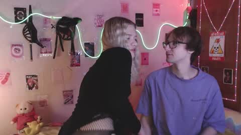 Snapshot of your_horny_friends chatting on October 6, 2025, 3:53 pm Your Horny Friends online show from October 6, 2025, 3:53 pm