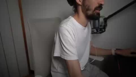 Snapshot of your_ice_cream chatting on June 12, 2026, 11:14 pm Siebel. online show from June 12, 2026, 11:14 pm