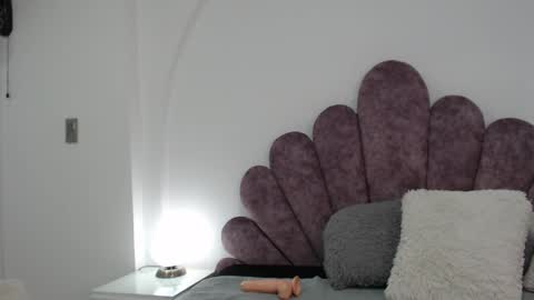 Snapshot of your_lady_milf chatting on February 16, 2025, 3:16 pm your_lady_milf online show from February 16, 2025, 3:16 pm