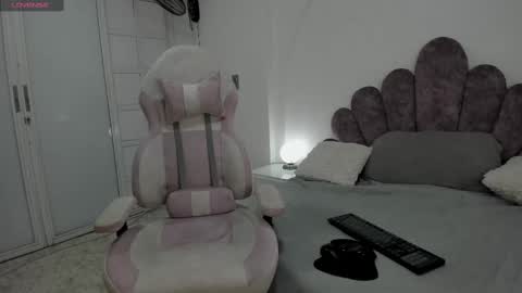 Snapshot of your_lady_milf chatting on February 20, 2025, 7:08 pm your_lady_milf online show from February 20, 2025, 7:08 pm