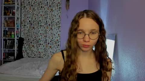 Leslie online show from September 10, 2025, 1:05 am