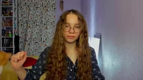 Leslie online show from September 27, 2025, 12:48 am