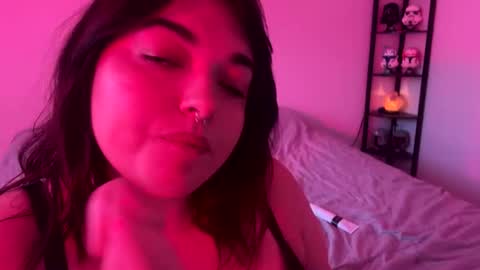 Your Lexi rose  online show from June 17, 2026, 12:35 am