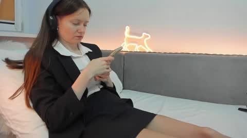 Snapshot of your_librarian chatting on May 3, 2026, 9:21 pm Your Librarian online show from May 3, 2026, 9:21 pm