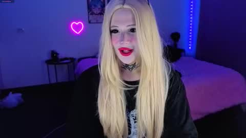 Snapshot of your_little_eva chatting on October 2, 2025, 7:10 pm Eva online show from October 2, 2025, 7:10 pm