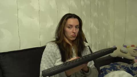 Meri  online show from January 18, 2026, 9:18 pm