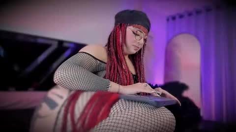 Cami independent model online show from January 14, 2026, 7:47 am