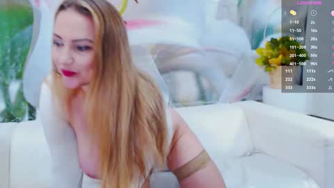 Snapshot of your_milf_lilly chatting on October 11, 2025, 6:12 am Lilly online show from October 11, 2025, 6:12 am