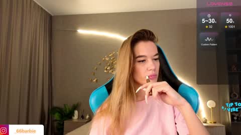 Snapshot of your_misstress chatting on January 30, 2025, 3:11 am Jessica Loyd online show from January 30, 2025, 3:11 am