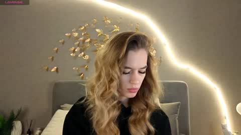 Snapshot of your_misstress chatting on February 1, 2025, 2:58 am Jessica Loyd online show from February 1, 2025, 2:58 am