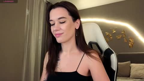 Snapshot of your_misstress chatting on November 6, 2025, 2:45 am Jessica Loyd online show from November 6, 2025, 2:45 am