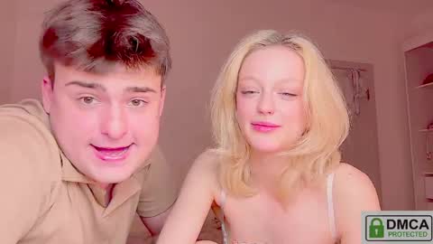 your_molly_mark online show from May 15, 2026, 11:23 pm