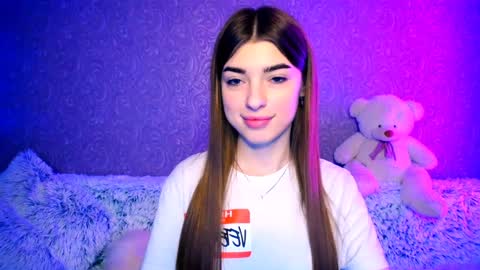 Snapshot of your_moon18 chatting on December 14, 2024, 1:38 pm Zarina online show from December 14, 2024, 1:38 pm