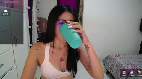 Snapshot of your_slutty_doll_ chatting on February 7, 2025, 4:27 am Danna online show from February 7, 2025, 4:27 am