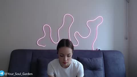 Zoe online show from August 2, 2026, 11:14 pm