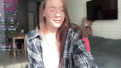 Mia  online show from March 10, 2026, 10:20 am