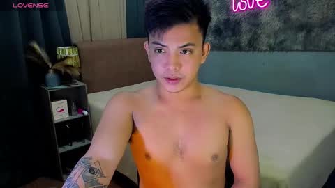 yourasian_bradley online show from January 19, 2026, 4:11 pm