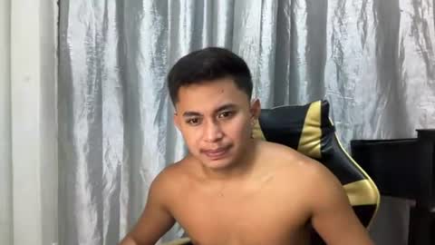 Snapshot of yourasian_mykhel chatting on July 15, 2026, 7:52 pm yourasian_mykhel online show from July 15, 2026, 7:52 pm