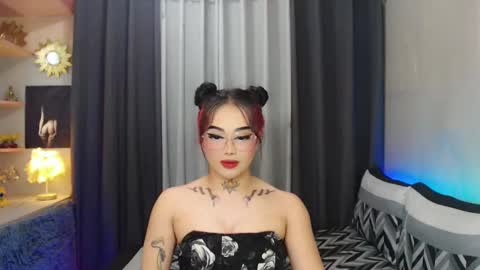 Snapshot of yourasiancockisontop chatting on February 18, 2025, 2:27 pm kim online show from February 18, 2025, 2:27 pm