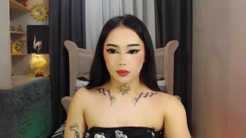 Snapshot of yourasiancockisontop chatting on February 23, 2025, 6:45 pm kim online show from February 23, 2025, 6:45 pm